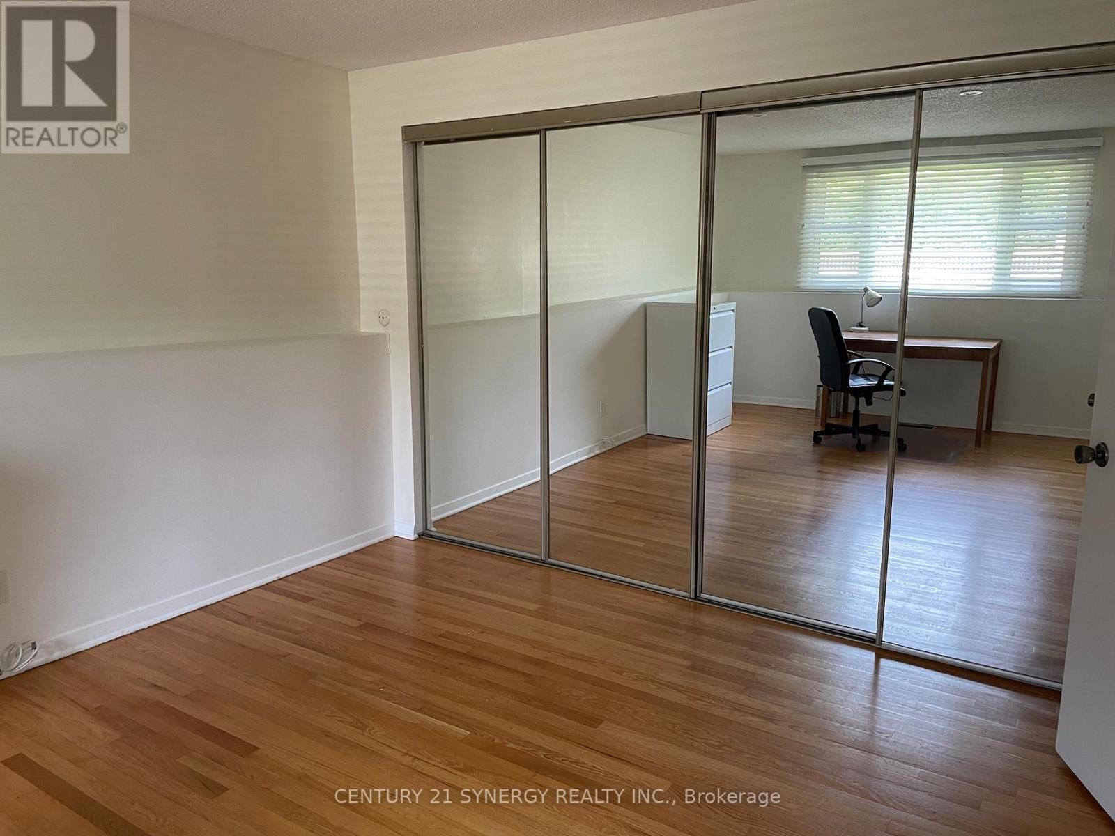 639 Glenhurst Crescent, Ottawa, Ontario  K1J 7B6 - Photo 28 - X12878974