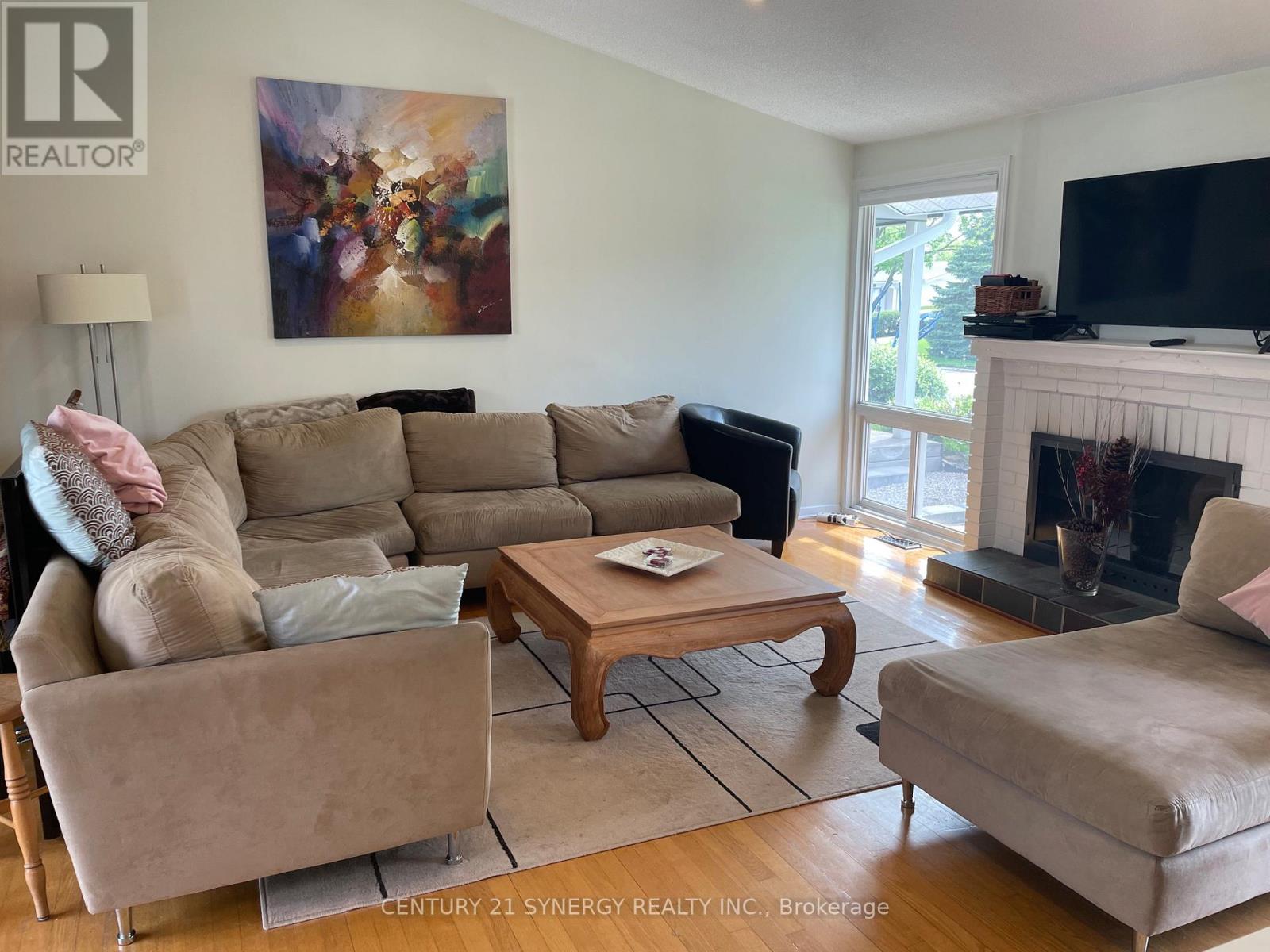 639 Glenhurst Crescent, Ottawa, Ontario  K1J 7B6 - Photo 15 - X12878974