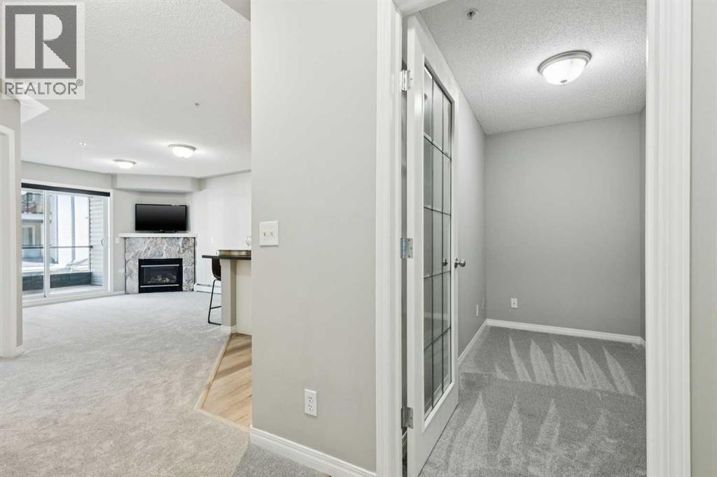 209, 369 Rocky Vista Park Nw, Calgary, Alberta  T3G 5K7 - Photo 2 - A2285971