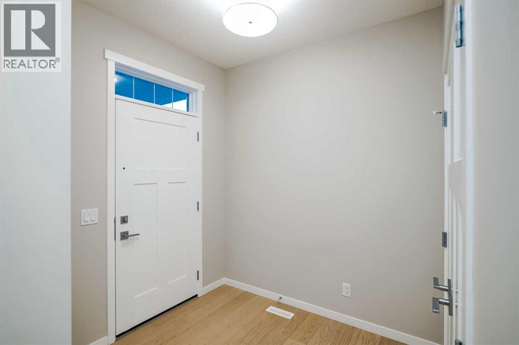 184 Magnolia Terrace Se, Calgary, Alberta  T3M 3N2 - Photo 4 - A2290290