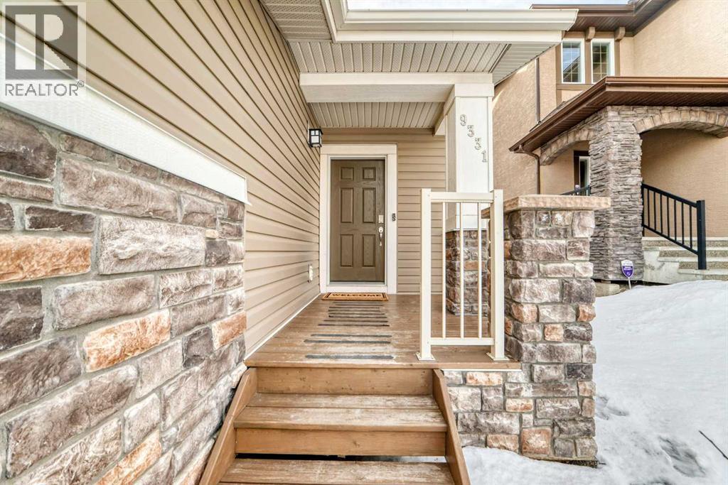 9331 14 Avenue Sw, Calgary, Alberta  T3H 4A9 - Photo 2 - A2290553