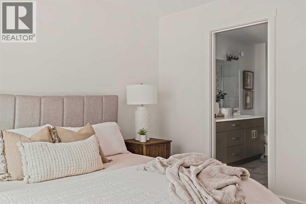 614 Sovereign Common Sw, Calgary, Alberta  T3C 3Y3 - Photo 22 - A2293086