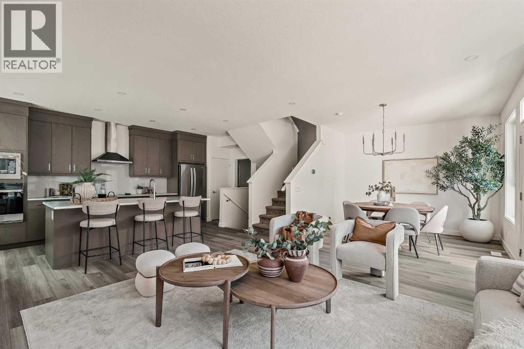 614 Sovereign Common Sw, Calgary, Alberta  T3C 3Y3 - Photo 12 - A2293086