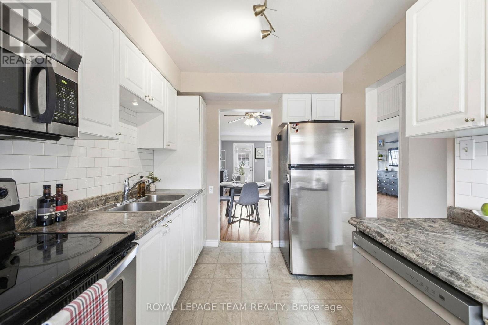 3017 Olympic Way, Ottawa, Ontario  K1T 1Y3 - Photo 10 - X12880778