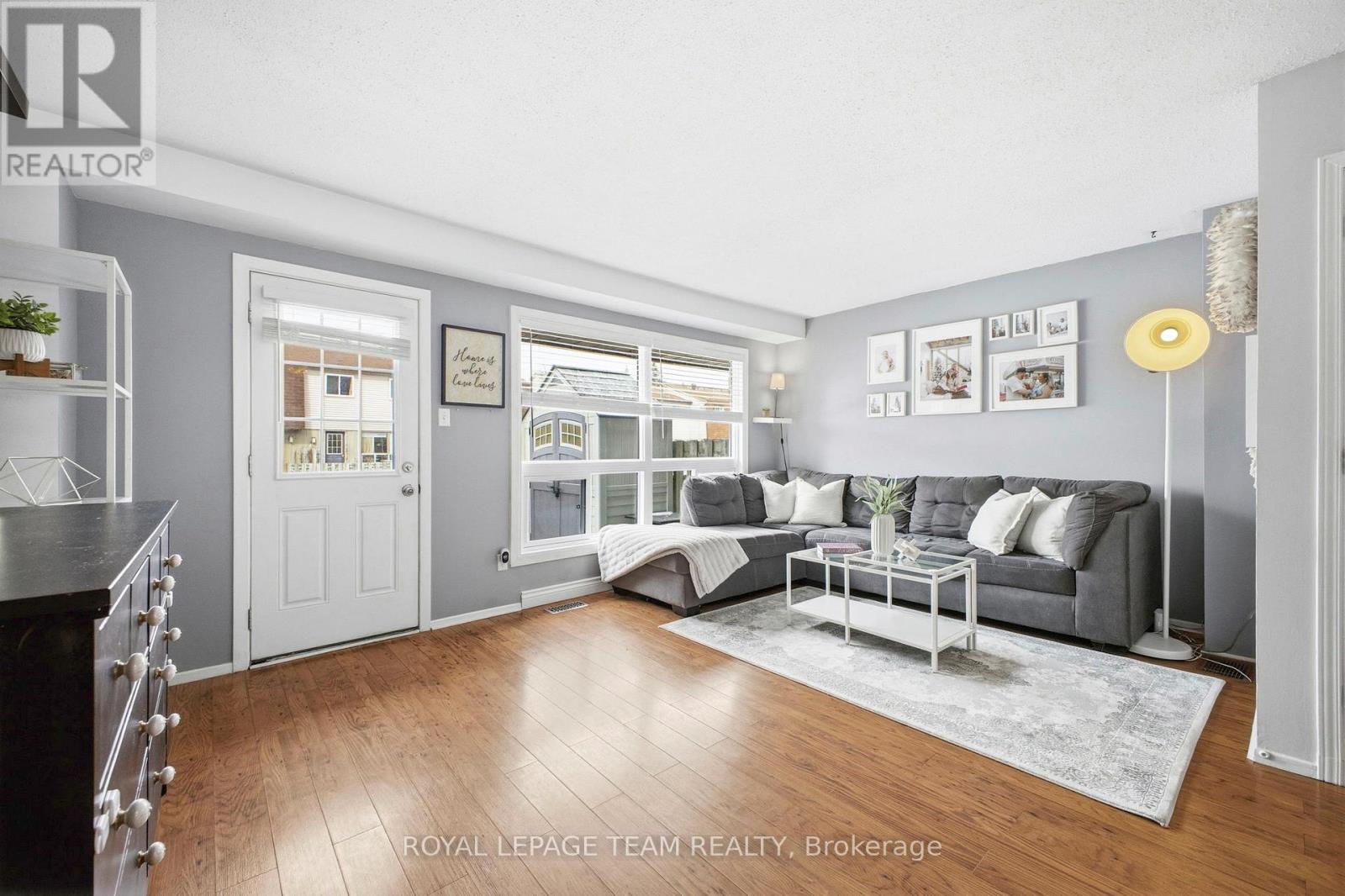 3017 Olympic Way, Ottawa, Ontario  K1T 1Y3 - Photo 15 - X12880778