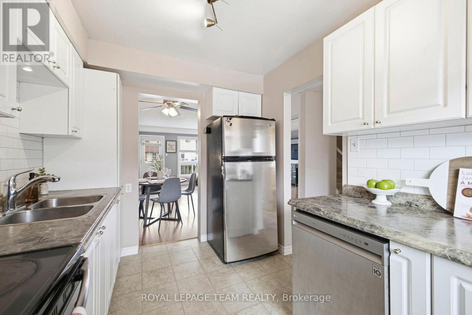 3017 Olympic Way, Ottawa, Ontario  K1T 1Y3 - Photo 9 - X12880778