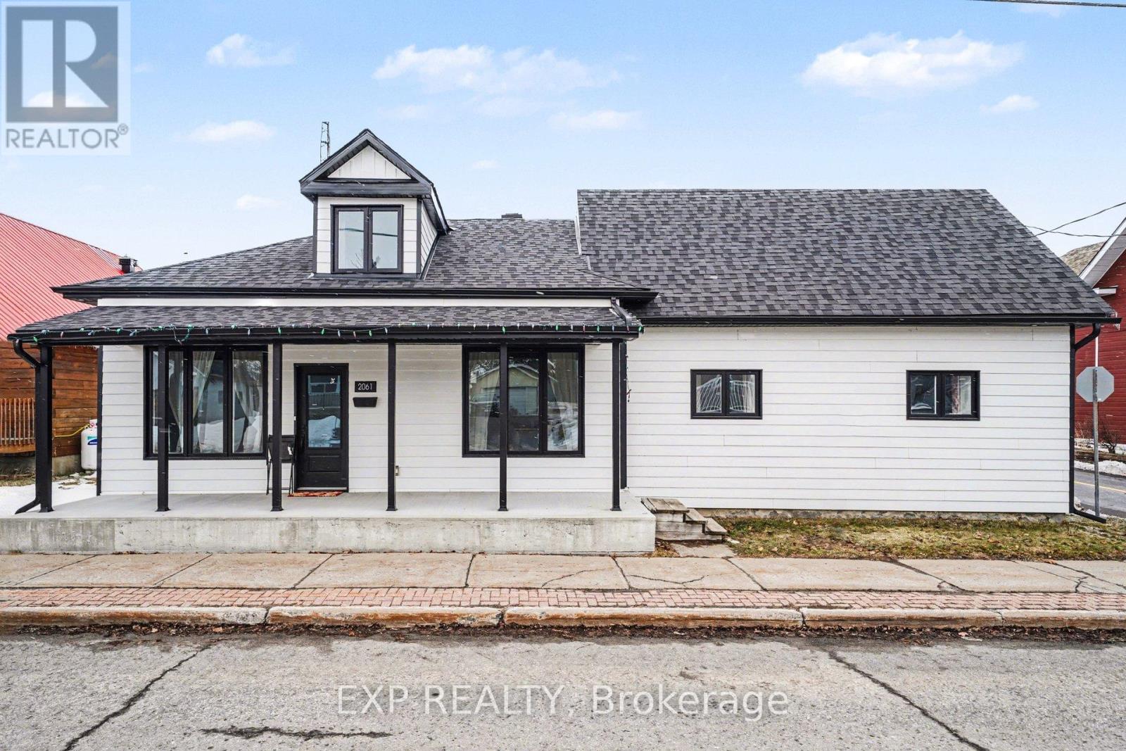 2061 Lajoie Street, Alfred And Plantagenet, Ontario  K0B 1J0 - Photo 2 - X12880794