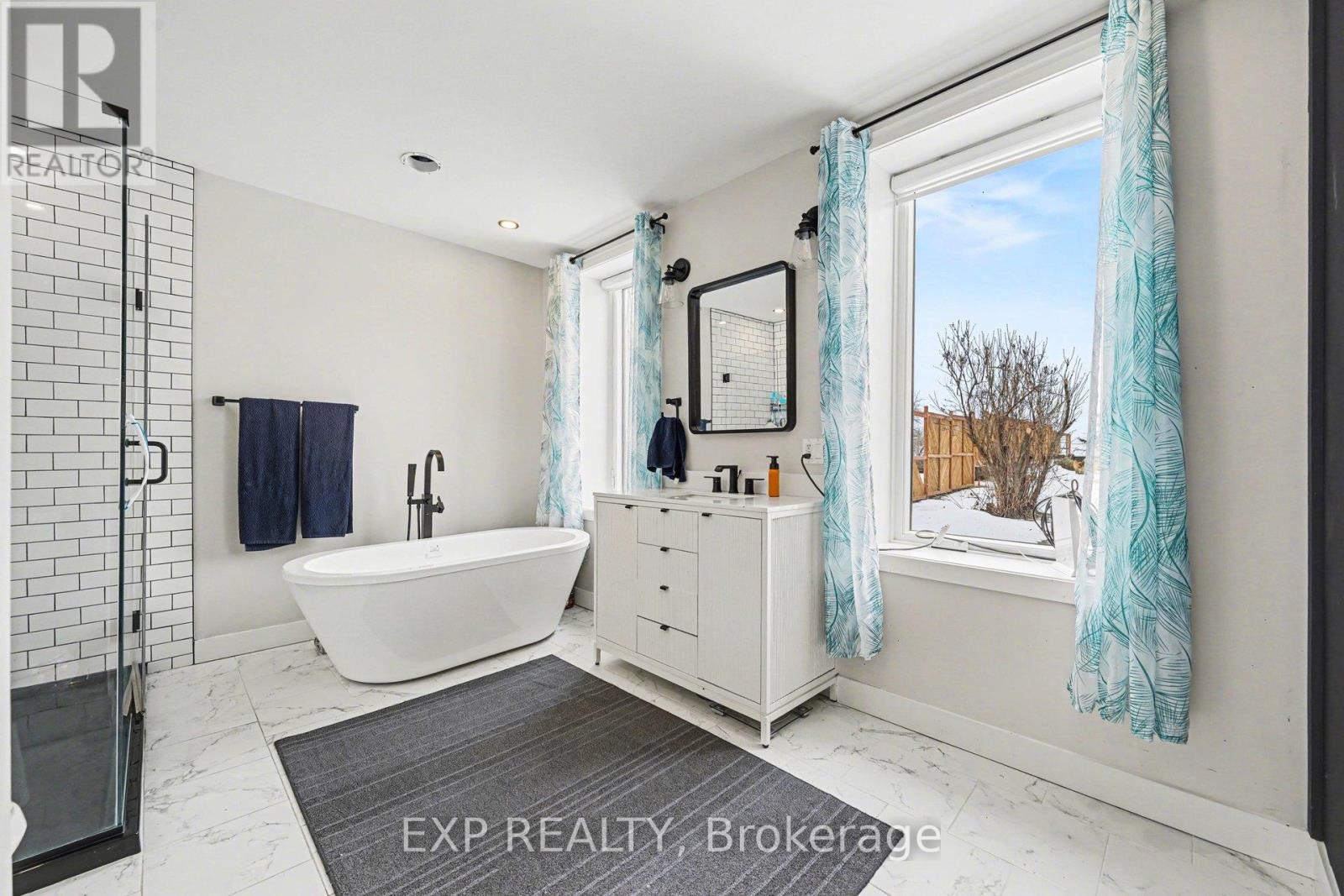 2061 Lajoie Street, Alfred And Plantagenet, Ontario  K0B 1J0 - Photo 22 - X12880794