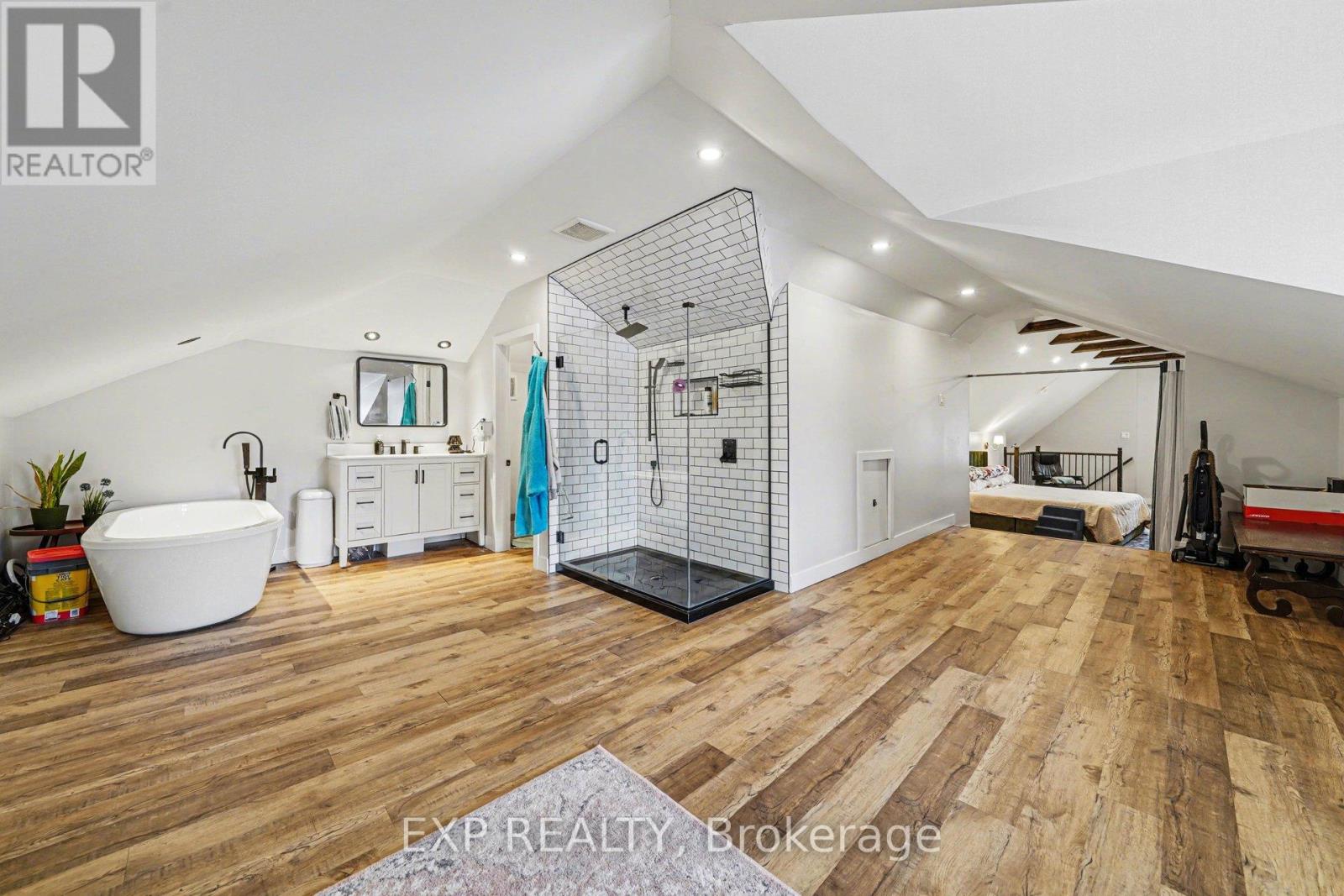 2061 Lajoie Street, Alfred And Plantagenet, Ontario  K0B 1J0 - Photo 30 - X12880794