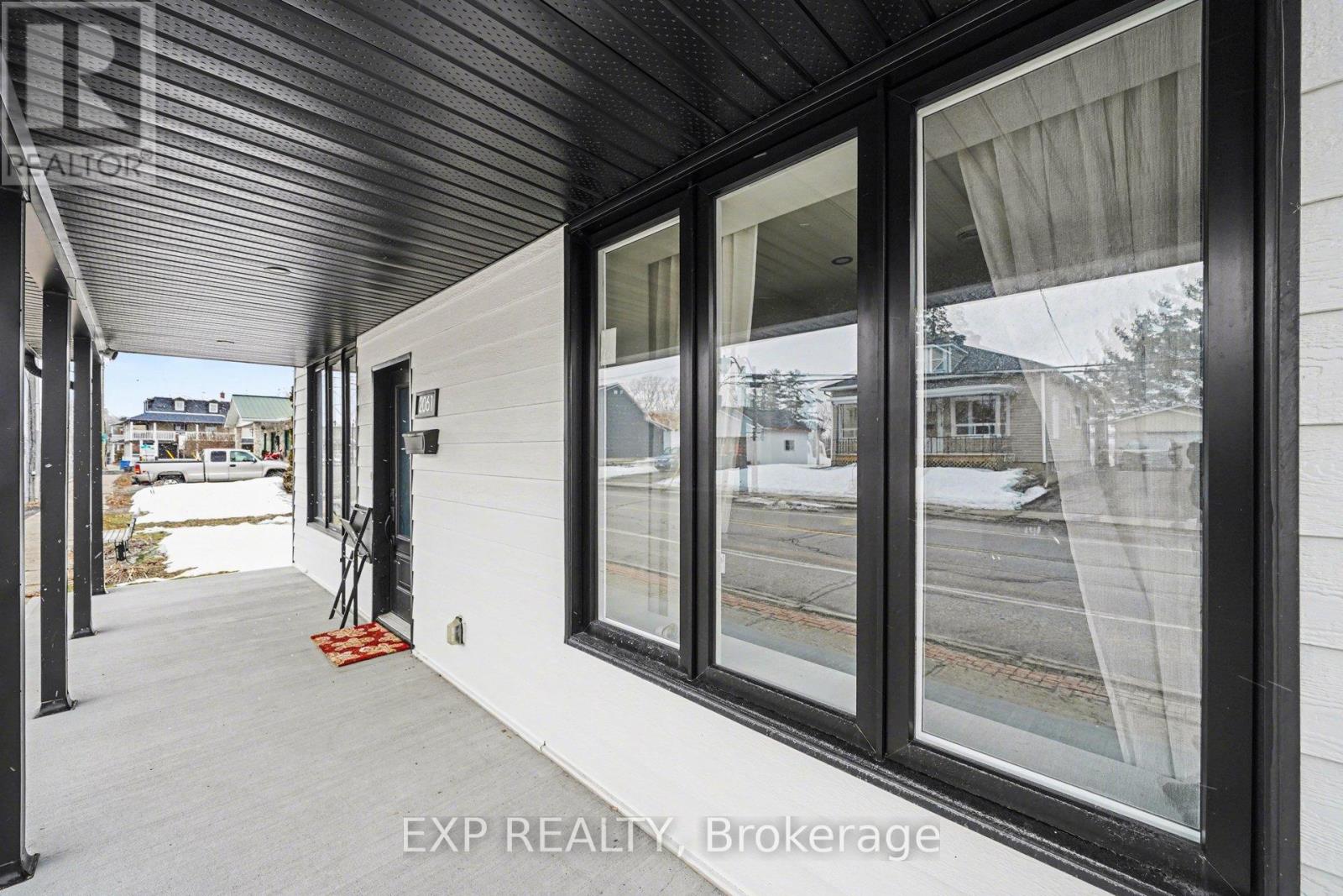 2061 Lajoie Street, Alfred And Plantagenet, Ontario  K0B 1J0 - Photo 4 - X12880794