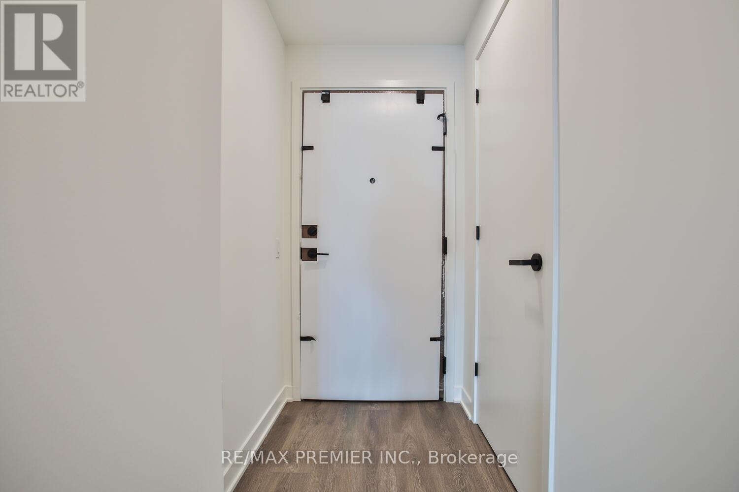 4404 - 55 Charles Street E, Toronto, Ontario  M4Y 1S9 - Photo 10 - C12834536