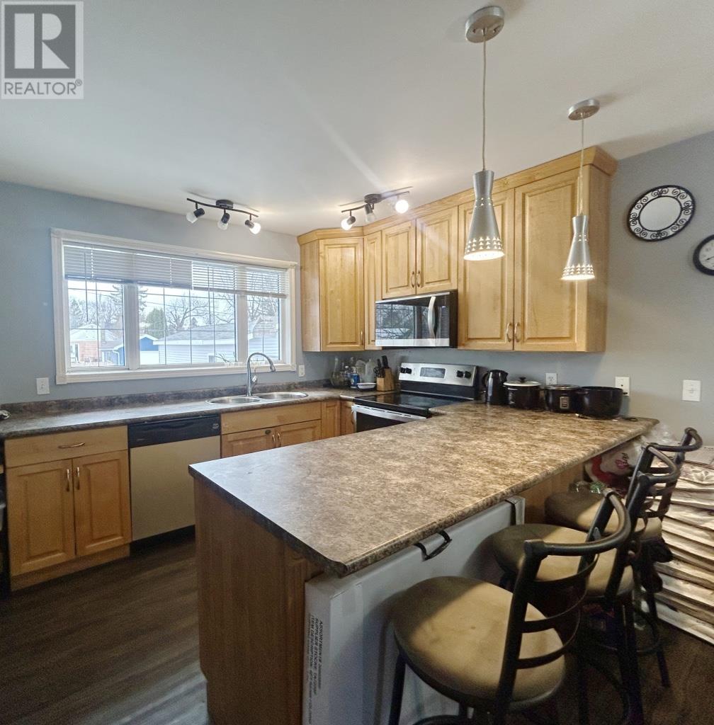 909 Christie Avenue North, Fort Frances, Ontario  P9A 2G4 - Photo 4 - TB2600433