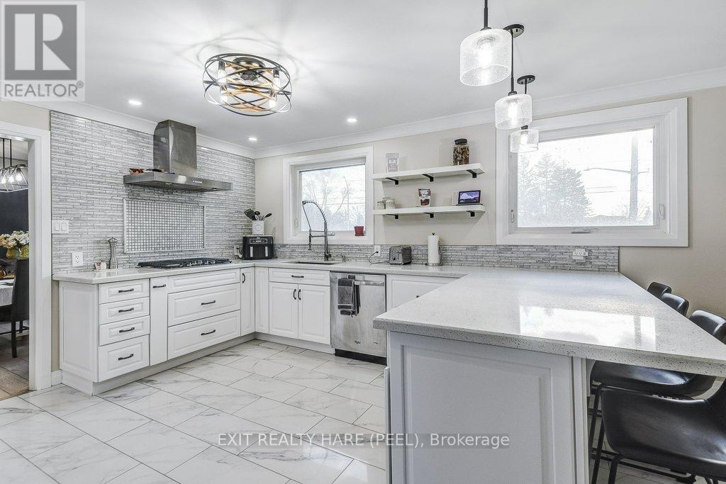 2516 Woburn Crescent, Oakville, Ontario  L6L 5E9 - Photo 17 - W12880096