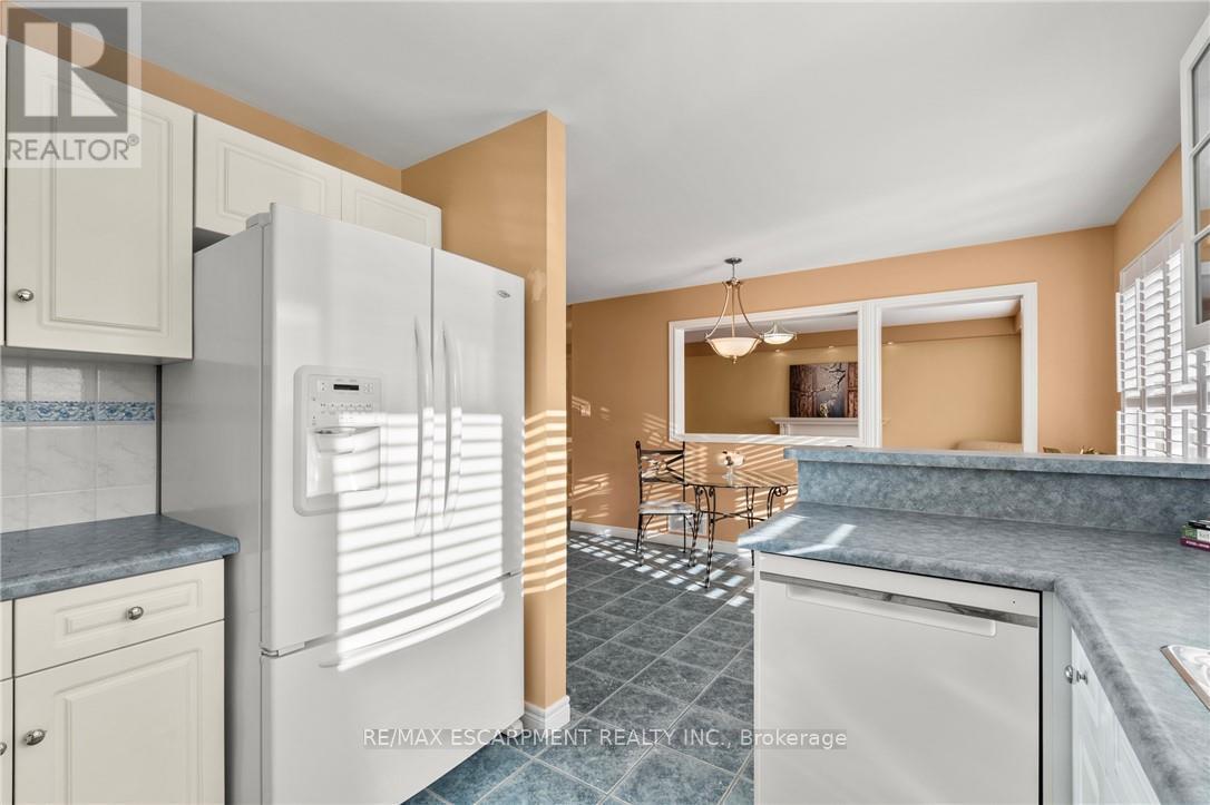 42 Archer Way, Hamilton, Ontario  L0R 1W0 - Photo 13 - X12879710