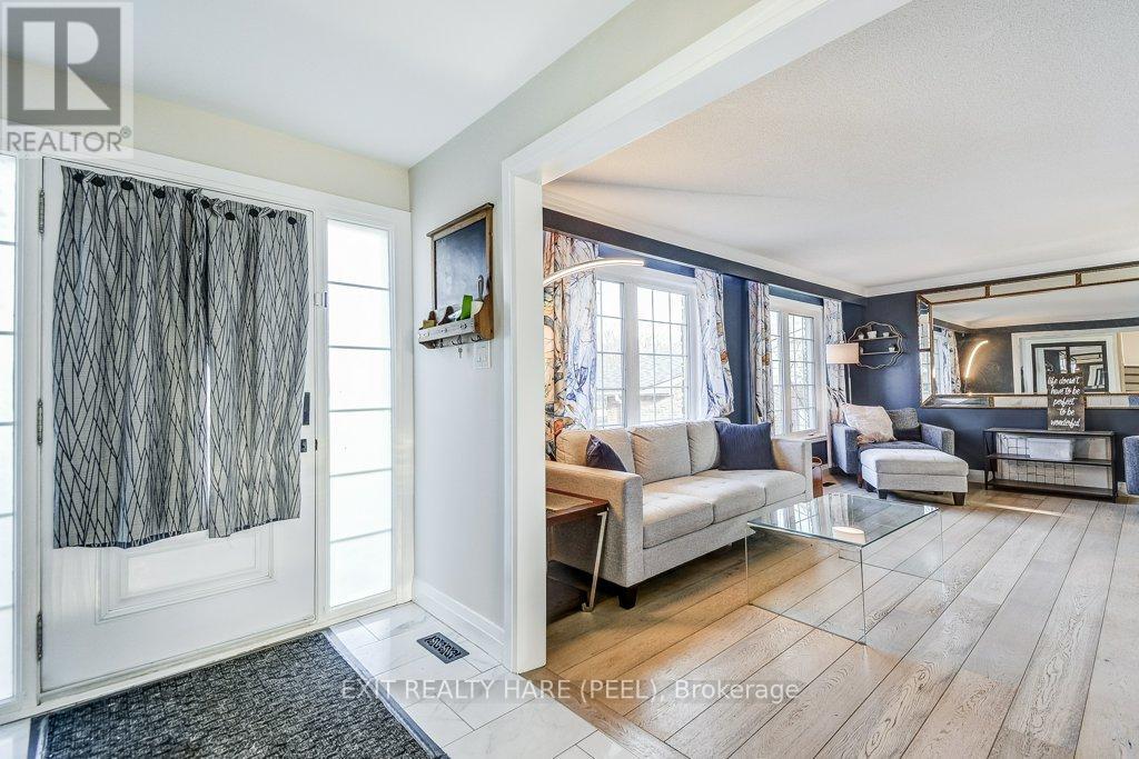 2516 Woburn Crescent, Oakville, Ontario  L6L 5E9 - Photo 8 - W12880096