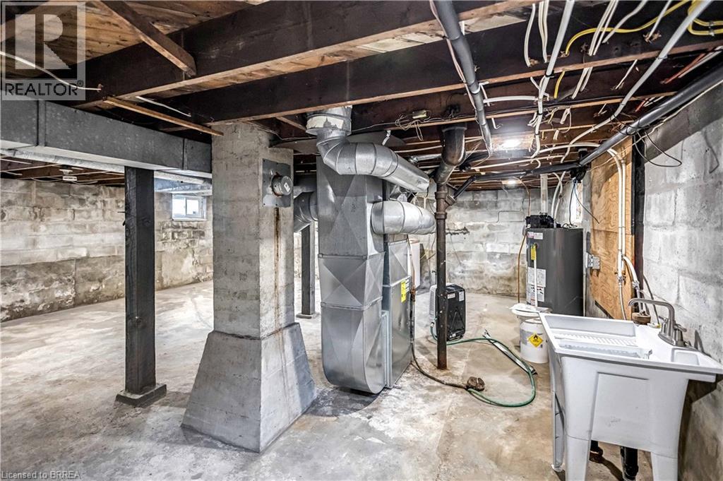 35 Eighth Avenue, Brantford, Ontario  N3S 1C1 - Photo 24 - 40810204