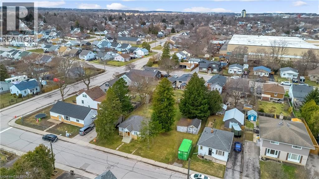 35 Eighth Avenue, Brantford, Ontario  N3S 1C1 - Photo 43 - 40810204