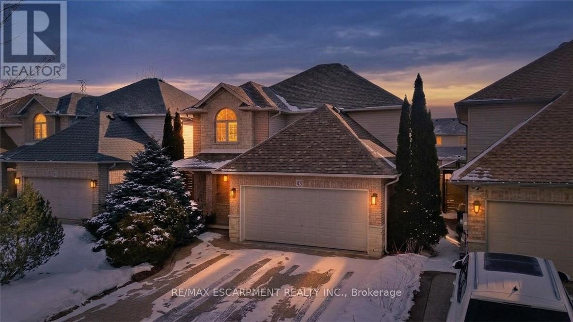 42 Archer Way, Hamilton, Ontario  L0R 1W0 - Photo 2 - X12879710