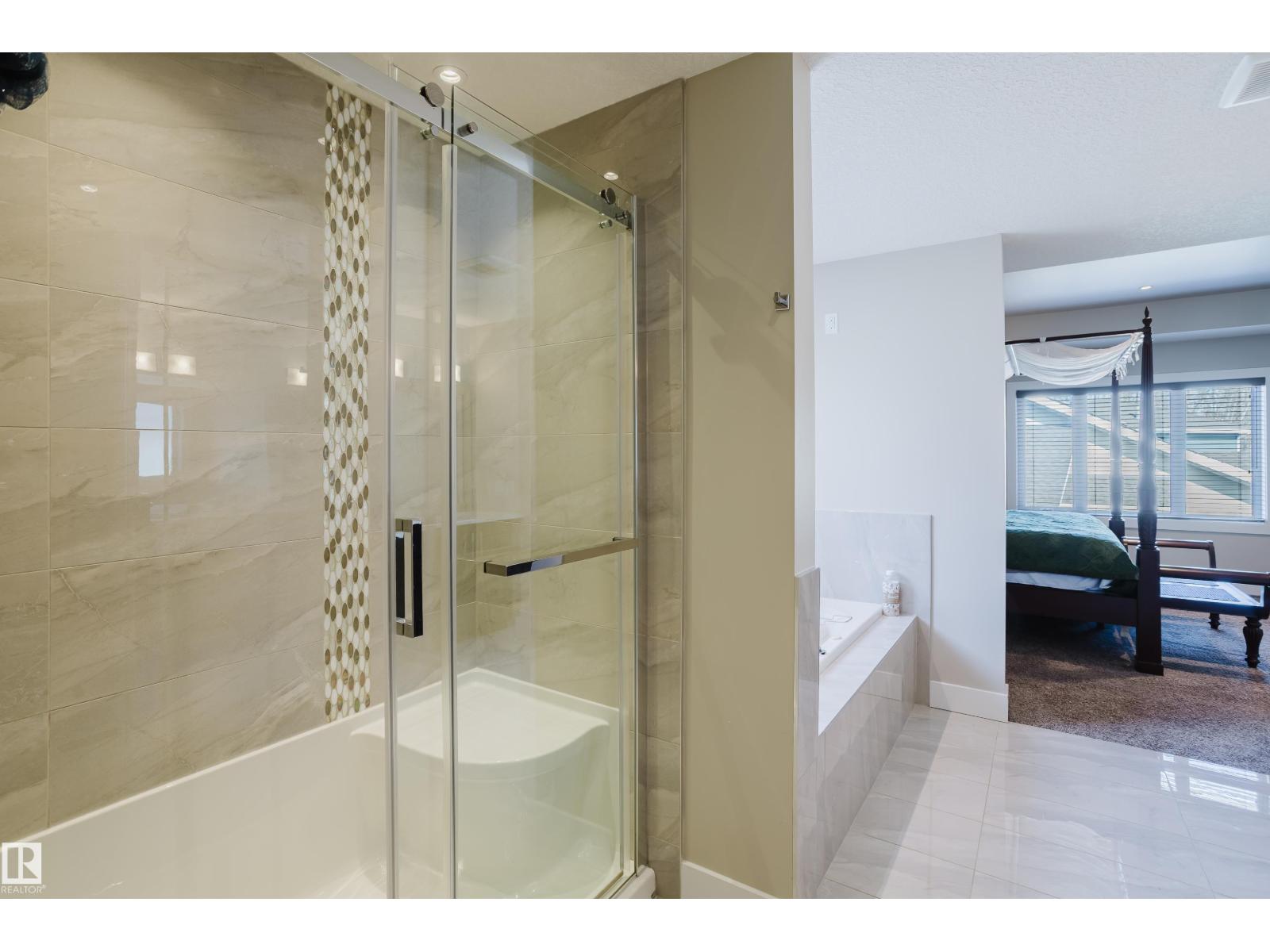 1088 Hope Rd Nw, Edmonton, Alberta  T6M 0G6 - Photo 32 - E4477045