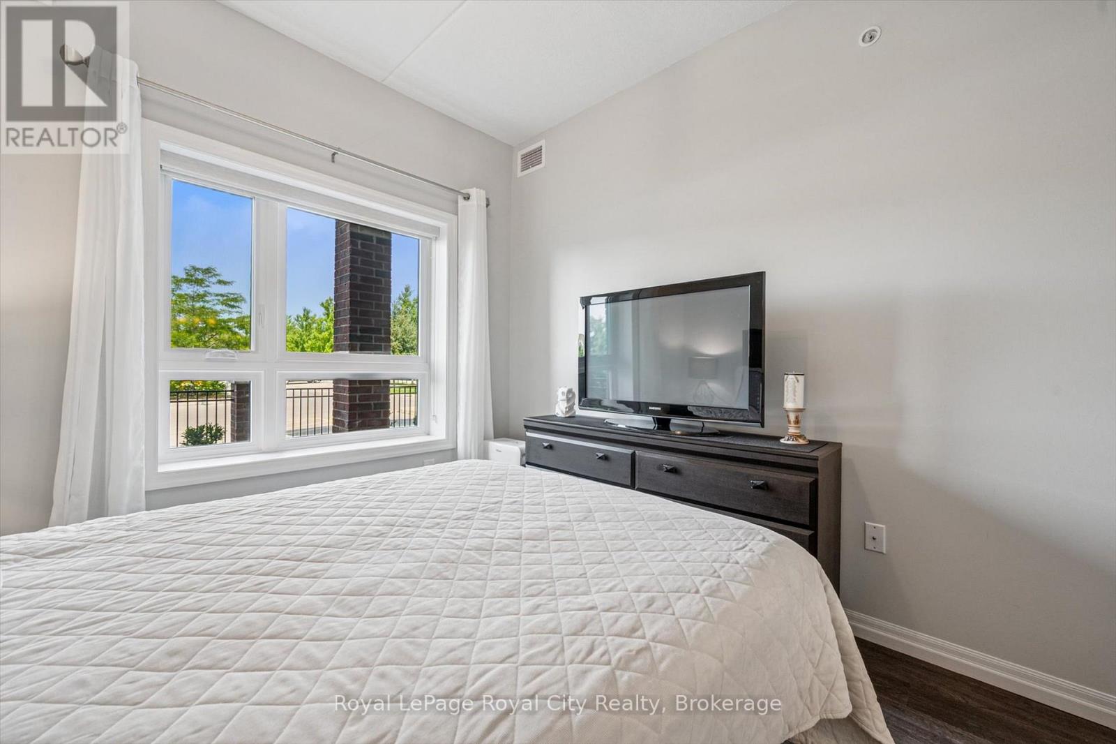 121 - 35 Kingsbury Square, Guelph, Ontario  N1L 0J4 - Photo 21 - X12880750