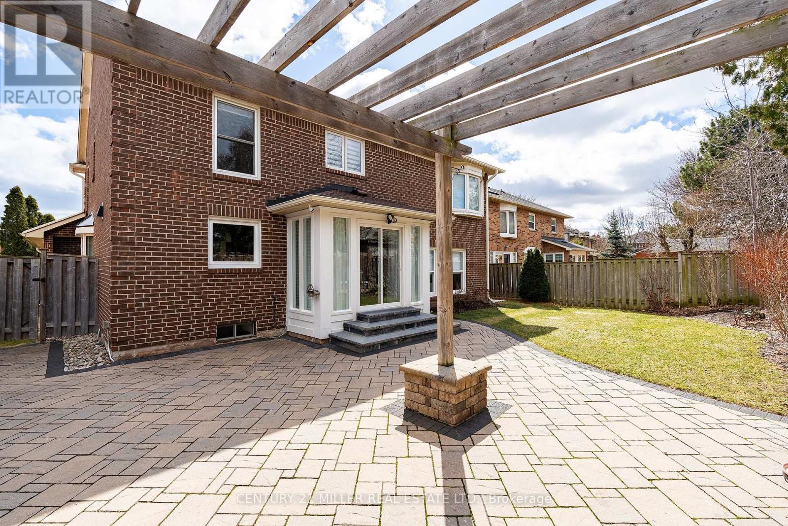 1225 Old Post Drive, Oakville, Ontario  L6M 1A5 - Photo 47 - W12826768