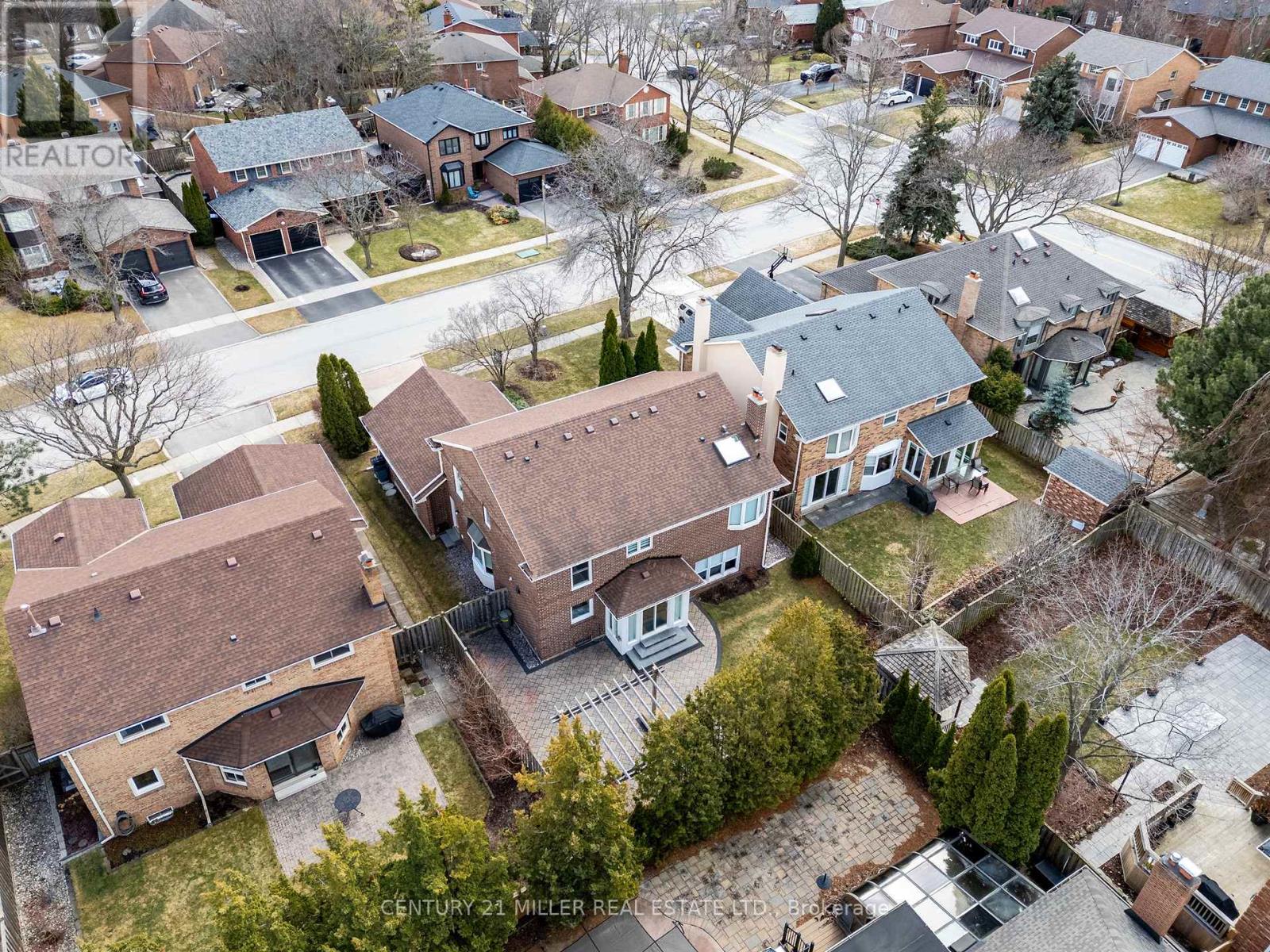 1225 Old Post Drive, Oakville, Ontario  L6M 1A5 - Photo 50 - W12826768