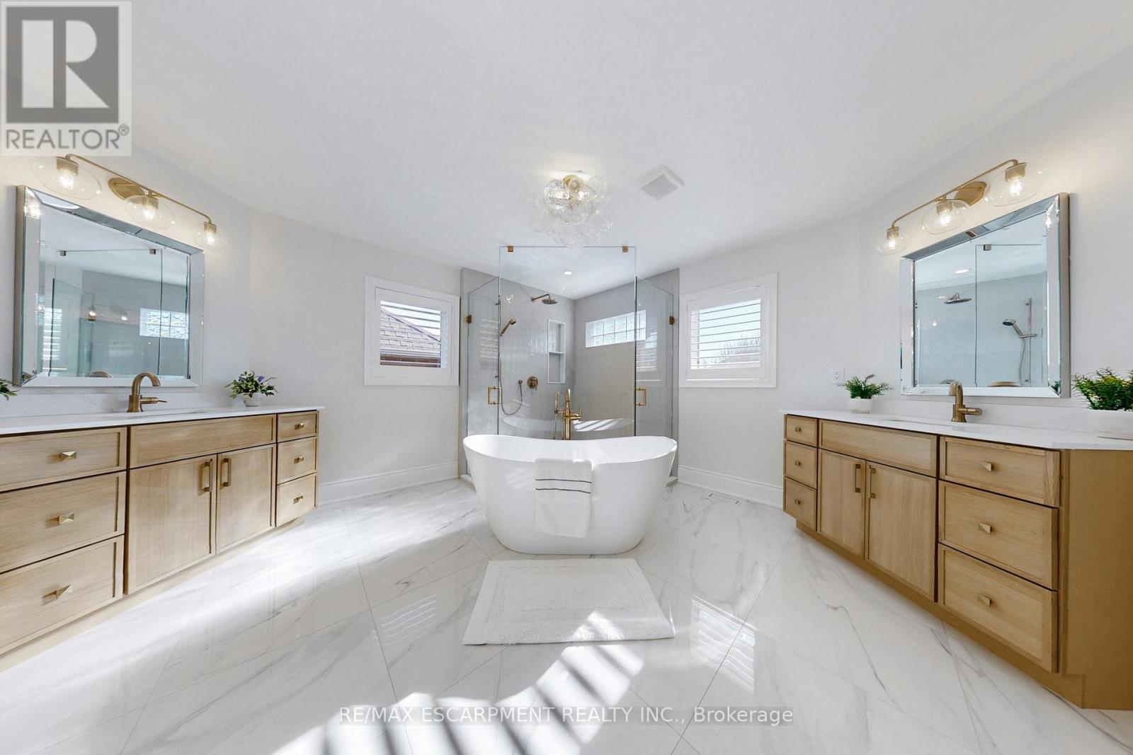 3340 Mistwell Crescent, Oakville, Ontario  L6L 0A3 - Photo 26 - W12872640