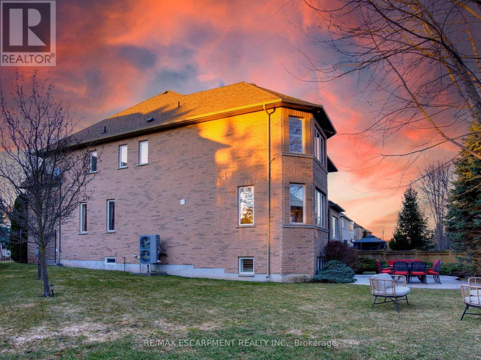 3340 Mistwell Crescent, Oakville, Ontario  L6L 0A3 - Photo 49 - W12872640