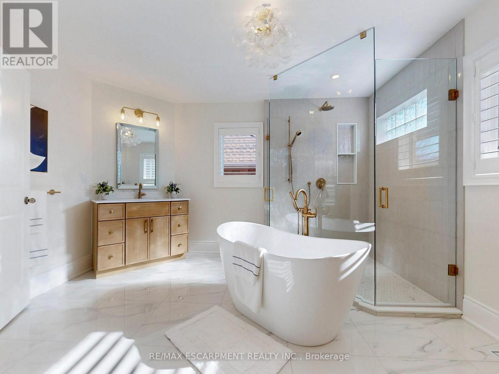 3340 Mistwell Crescent, Oakville, Ontario  L6L 0A3 - Photo 25 - W12872640