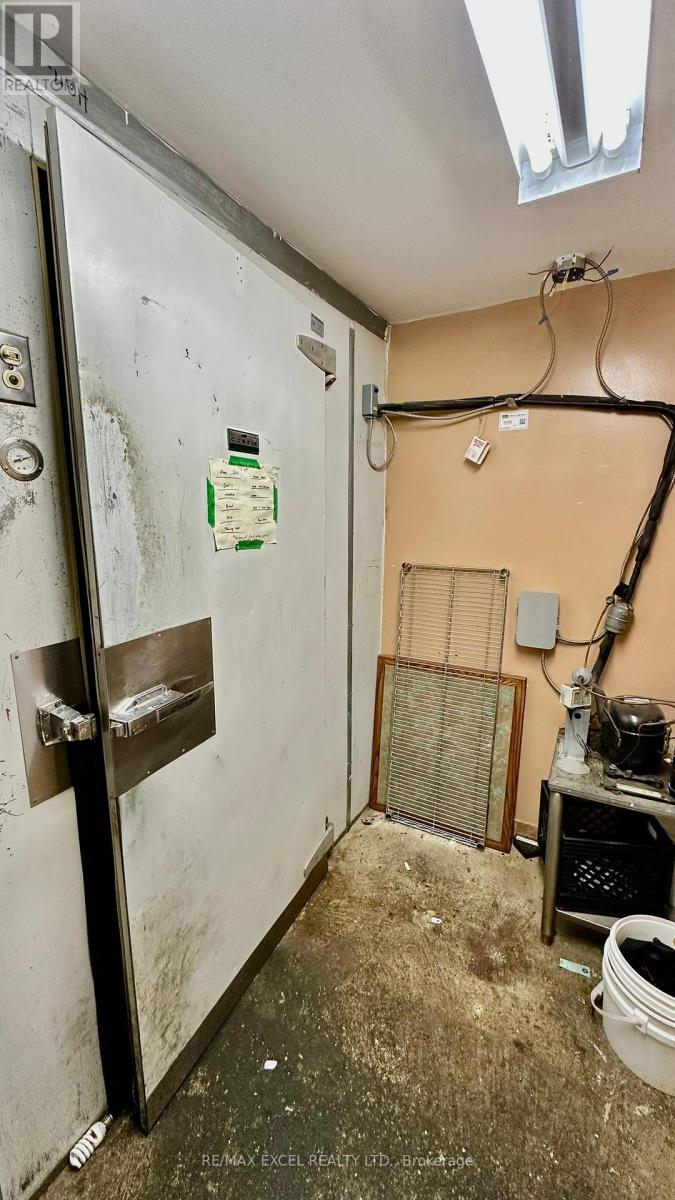 Entire Building - 359 Barton Street E, Hamilton, Ontario  L8L 2X8 - Photo 6 - X12852154