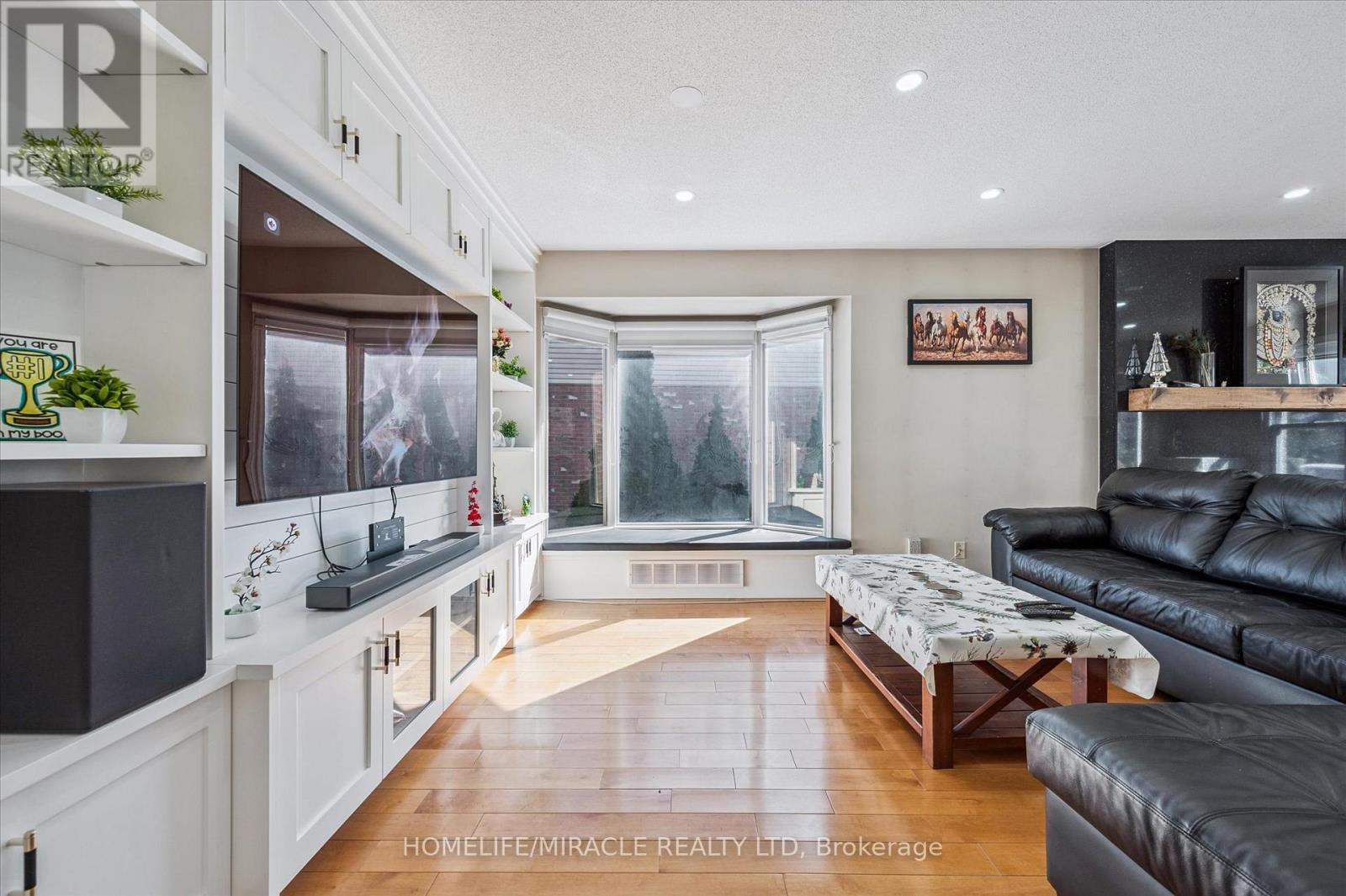 99 Westforest Trail, Kitchener, Ontario  N2N 3B1 - Photo 13 - X12868578