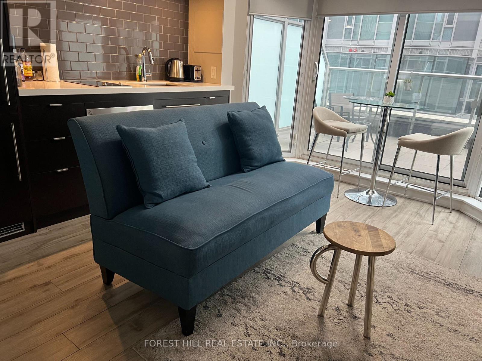 412 - 155 Yorkville Avenue, Toronto (Annex), Ontario  M5R 1C4 - Photo 6 - C12880746