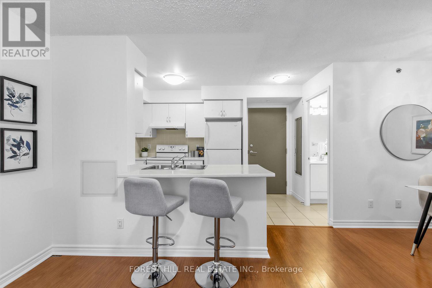 226 - 35 Saranac Boulevard, Toronto (Englemount-Lawrence), Ontario  M6A 2G4 - Photo 2 - C12880760