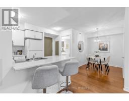 226 - 35 SARANAC BOULEVARD, Toronto, Ontario