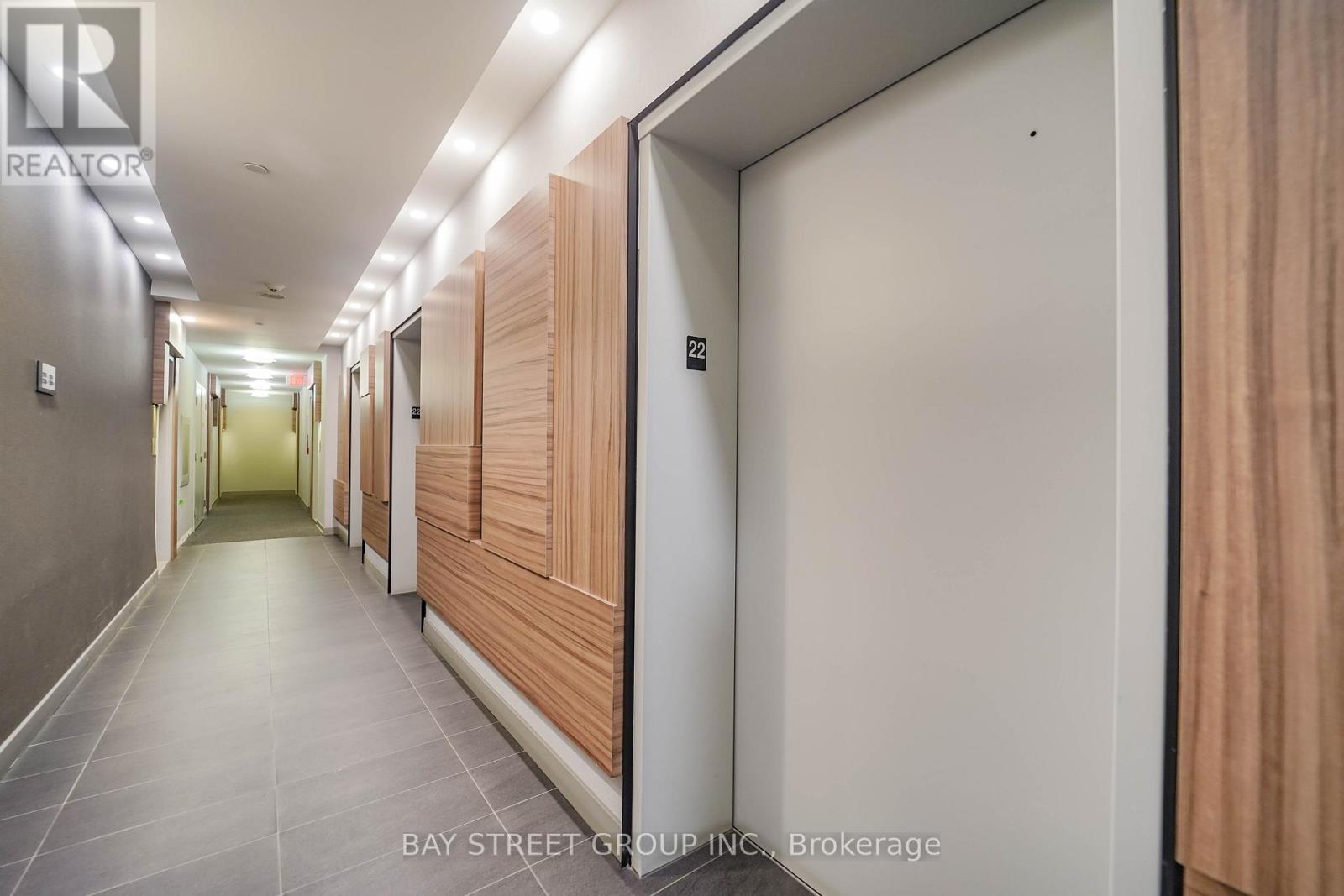 2203 - 75 St Nicholas Street, Toronto (Bay Street Corridor), Ontario  M4Y 0A5 - Photo 13 - C12880786