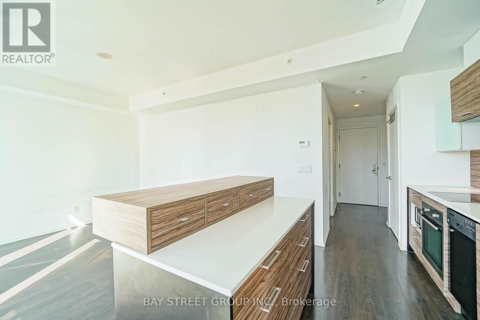 2203 - 75 St Nicholas Street, Toronto (Bay Street Corridor), Ontario  M4Y 0A5 - Photo 25 - C12880786