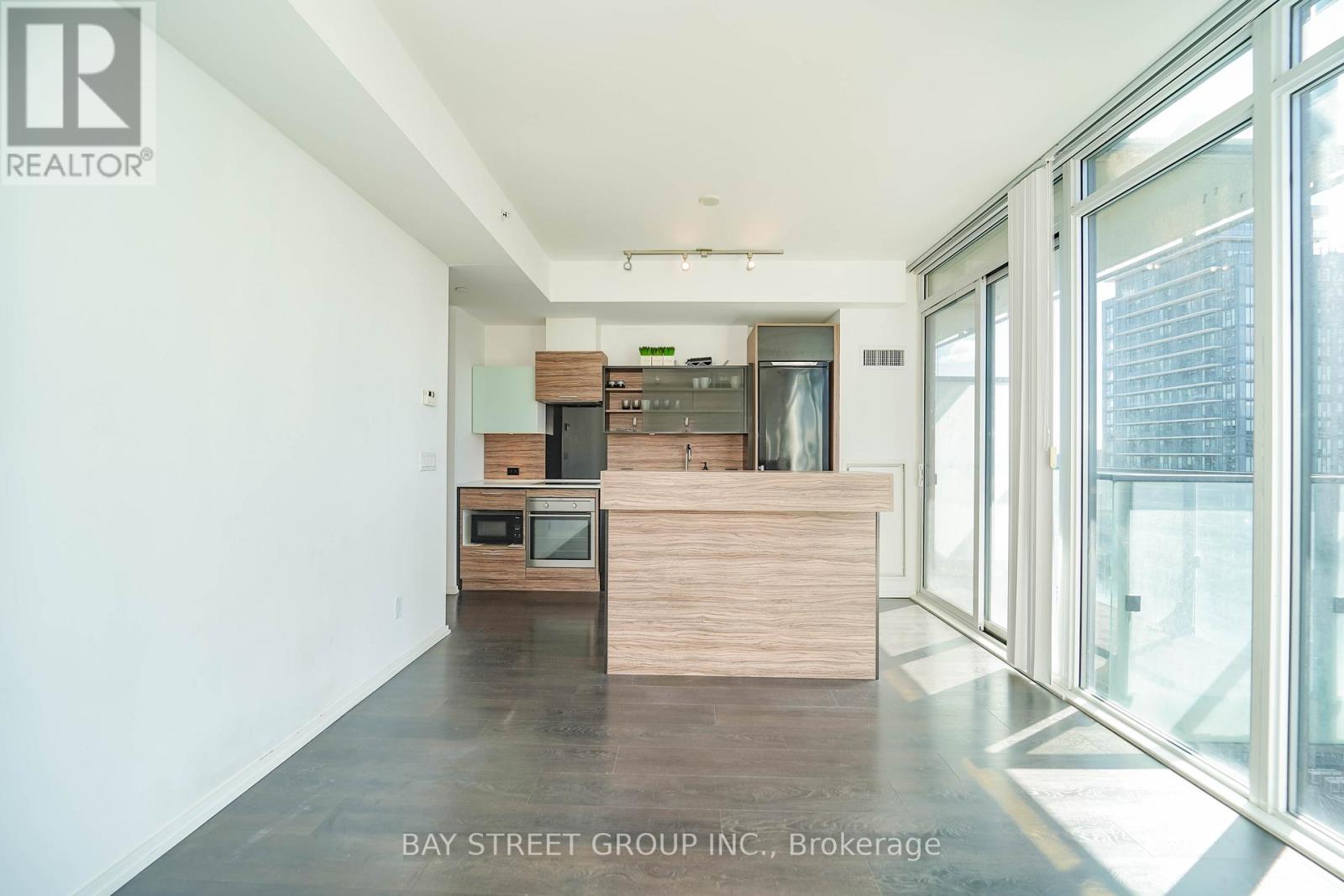 2203 - 75 St Nicholas Street, Toronto (Bay Street Corridor), Ontario  M4Y 0A5 - Photo 29 - C12880786