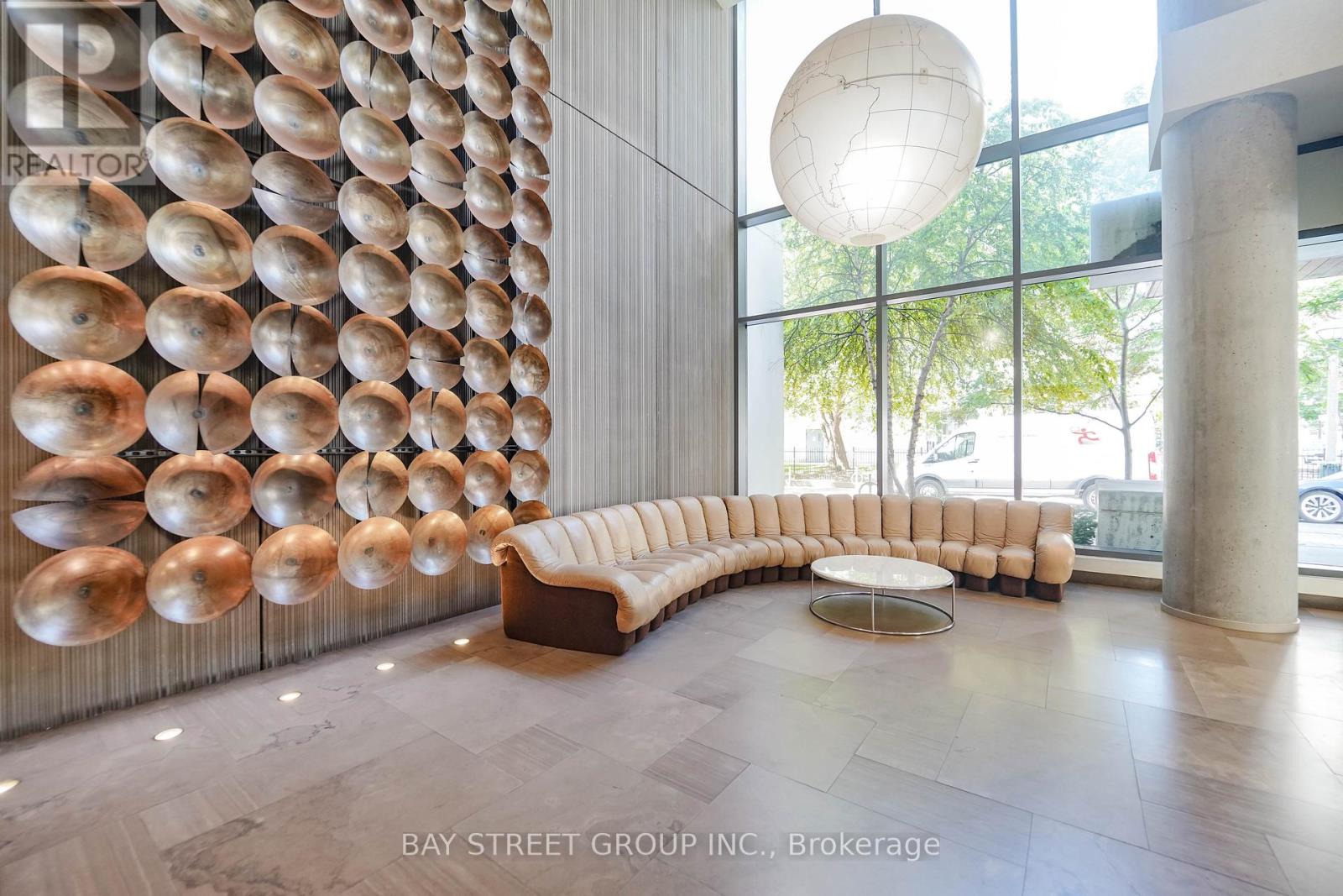 2203 - 75 St Nicholas Street, Toronto (Bay Street Corridor), Ontario  M4Y 0A5 - Photo 5 - C12880786