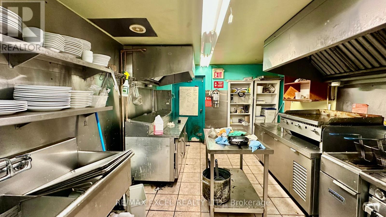 Main & Basement - 359 Barton Street E, Hamilton, Ontario  L8L 2X8 - Photo 5 - X12852968