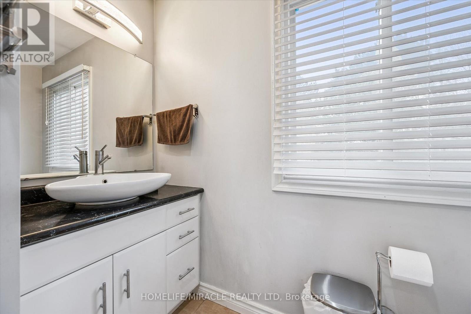 99 Westforest Trail, Kitchener, Ontario  N2N 3B1 - Photo 35 - X12868578