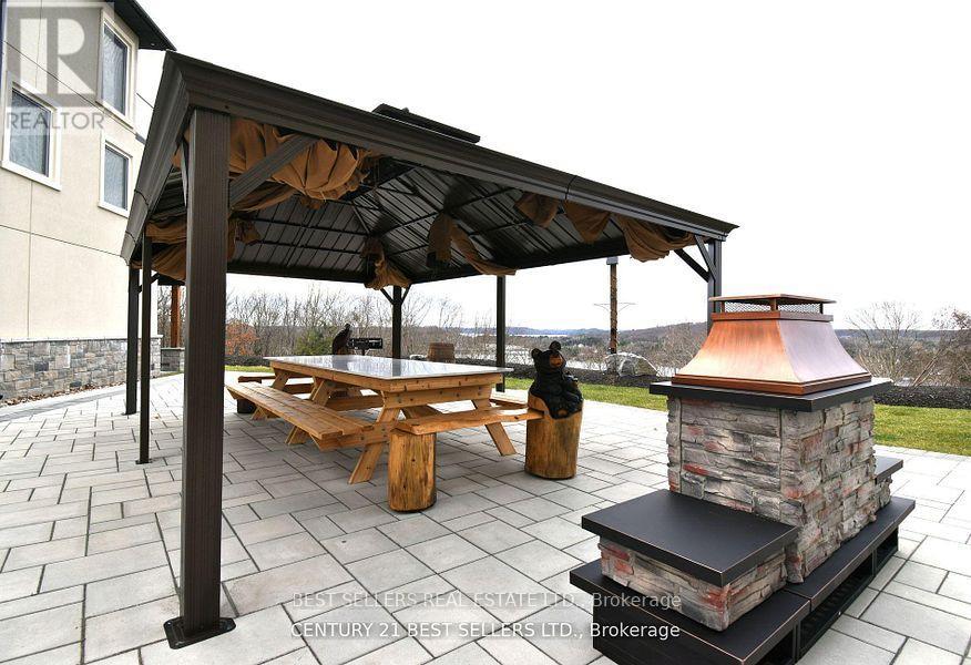 2-17 Horizon Lane, Huntsville, Ontario  P1H 0G6 - Photo 2 - X12877530