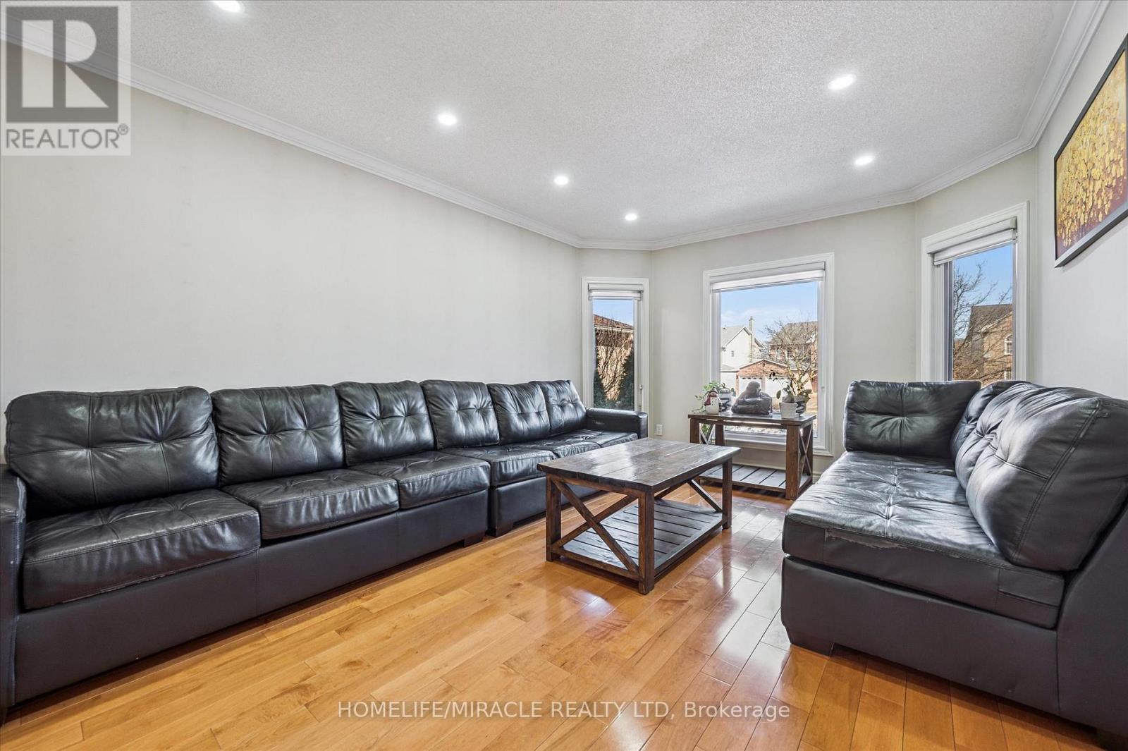 99 Westforest Trail, Kitchener, Ontario  N2N 3B1 - Photo 8 - X12868578