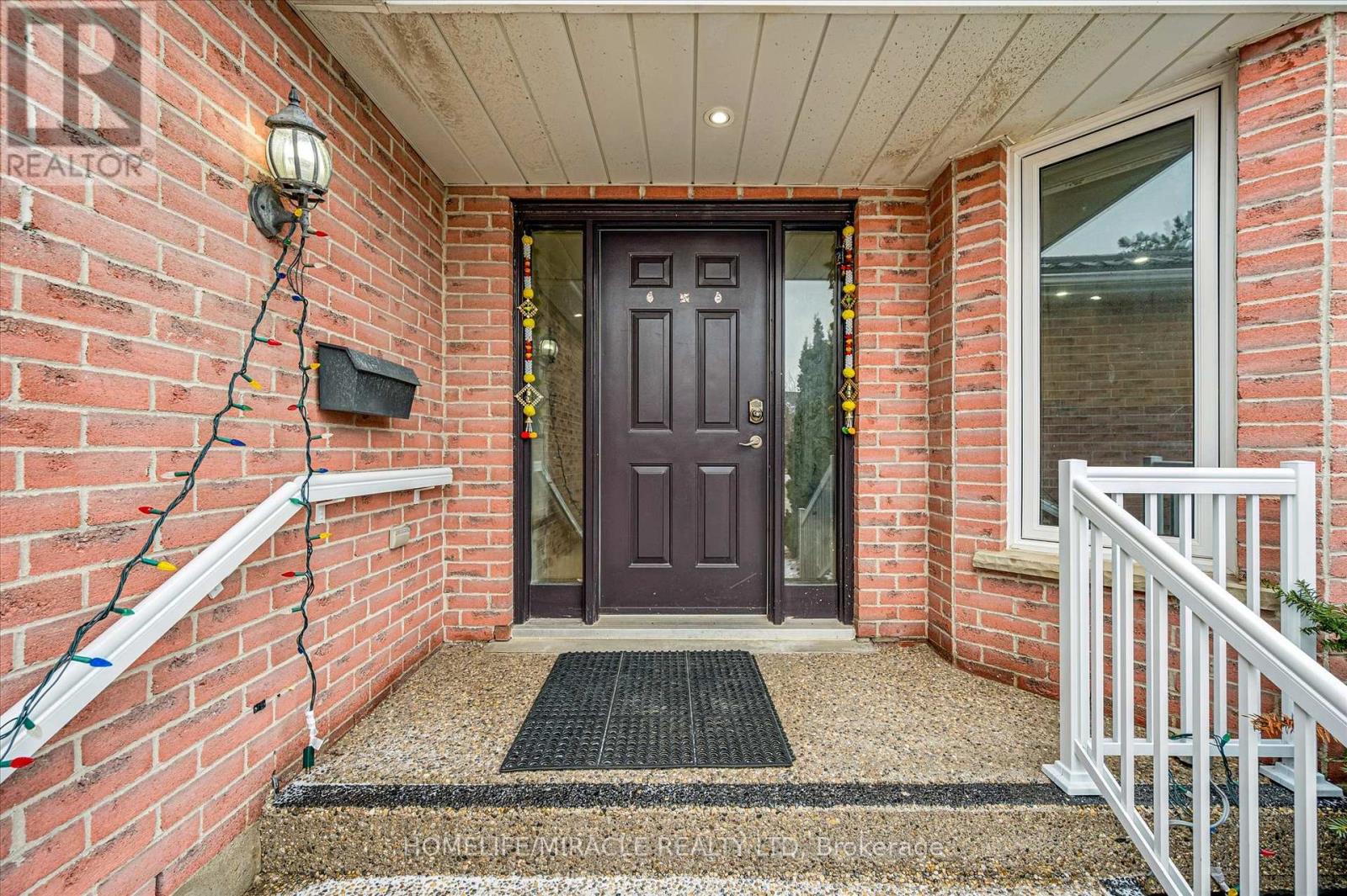 99 Westforest Trail, Kitchener, Ontario  N2N 3B1 - Photo 5 - X12868578