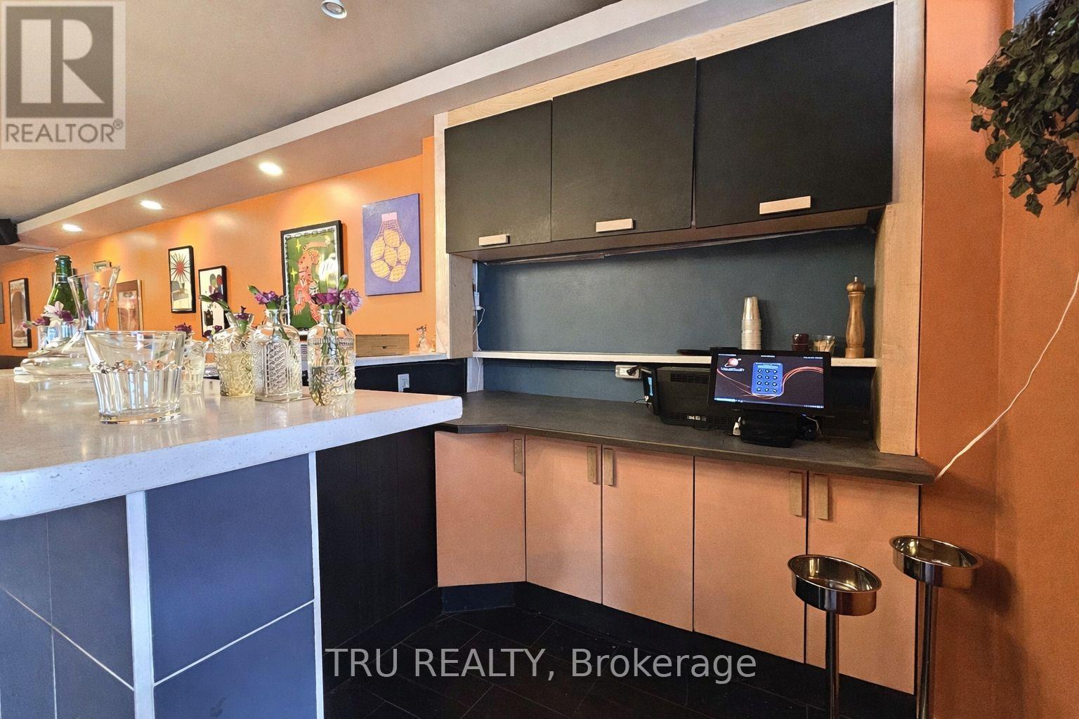 826 Somerset Street W, Ottawa, Ontario  K1S 4N2 - Photo 17 - X12864388