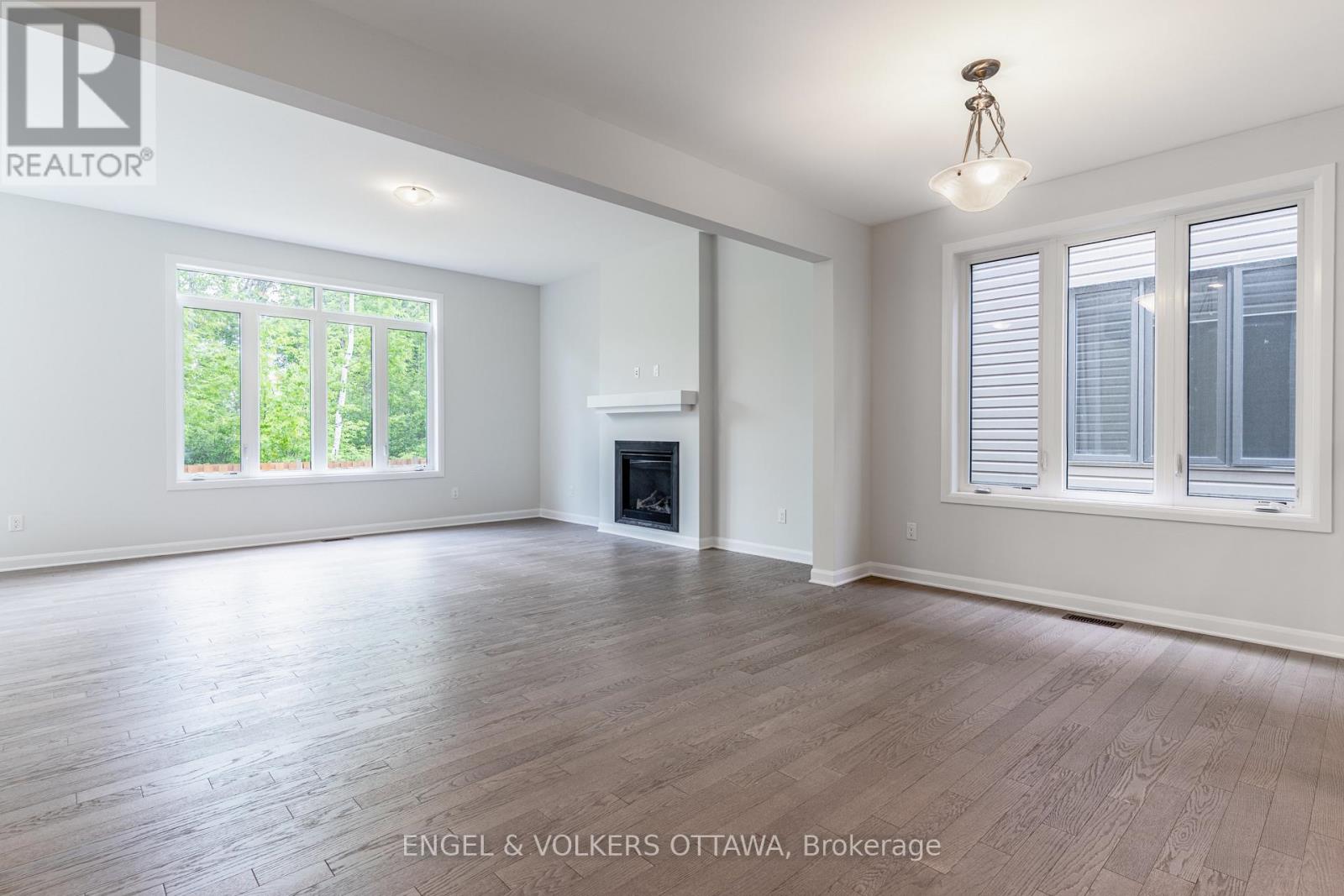 333 Elsie Macgill Walk, Ottawa, Ontario  K2W 0K7 - Photo 11 - X12880698