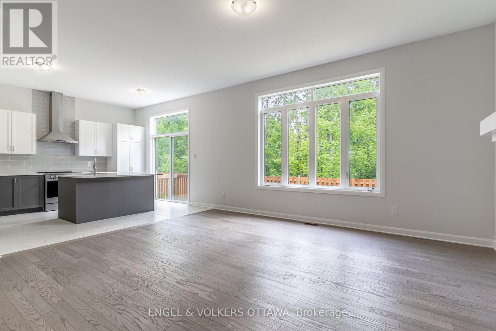 333 Elsie Macgill Walk, Ottawa, Ontario  K2W 0K7 - Photo 12 - X12880698