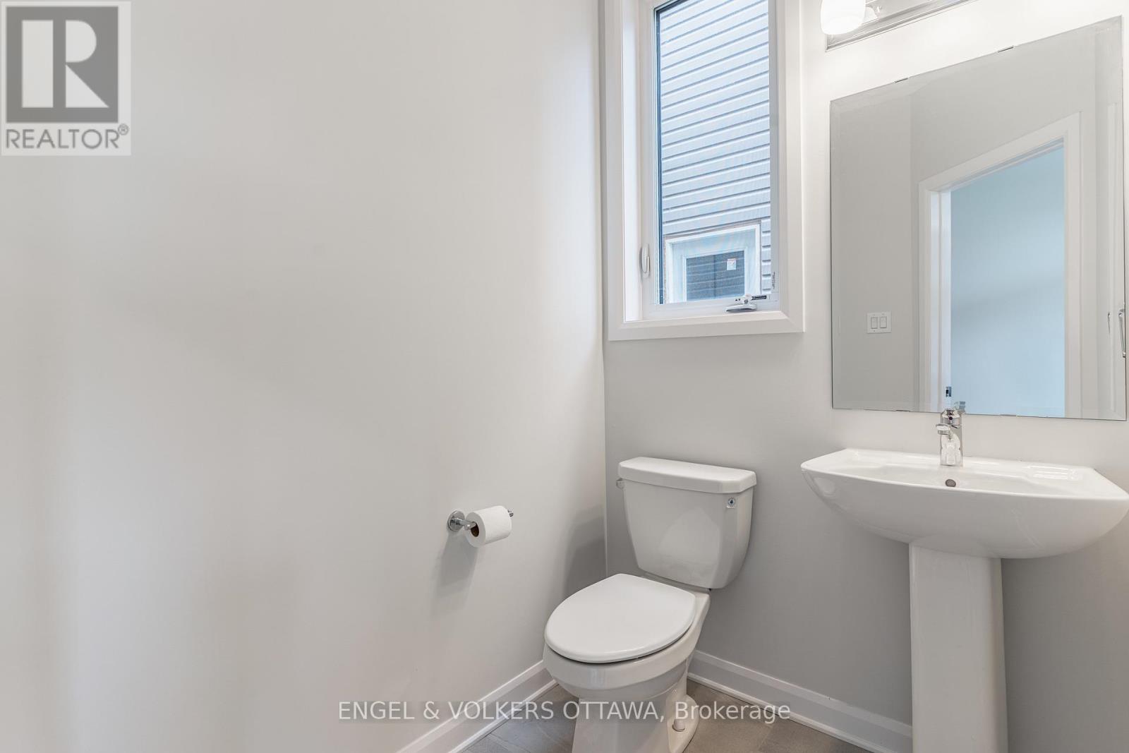 333 Elsie Macgill Walk, Ottawa, Ontario  K2W 0K7 - Photo 7 - X12880698