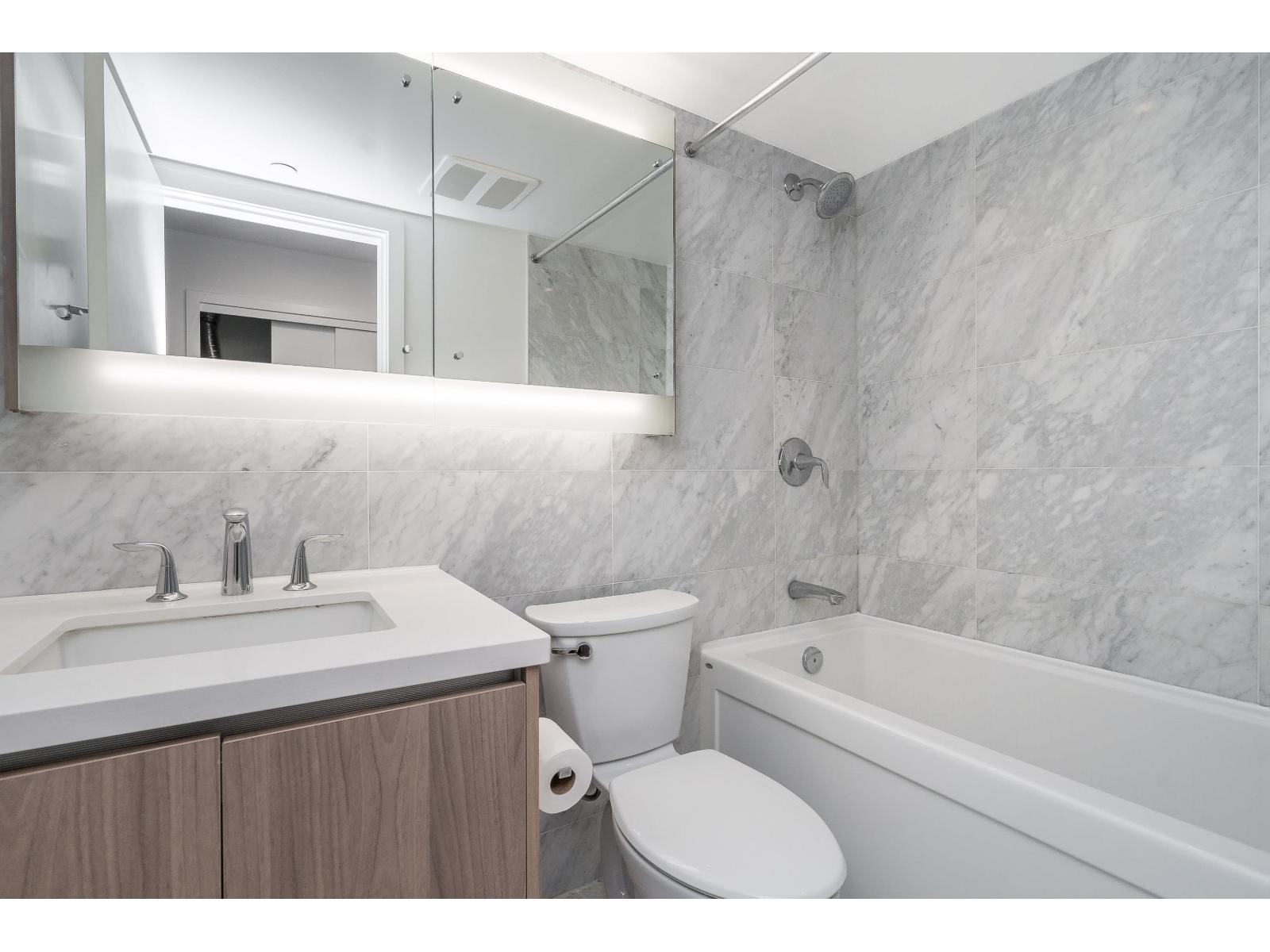 301 13696 100 Avenue, Surrey, British Columbia  V3T 0L5 - Photo 13 - R3099527