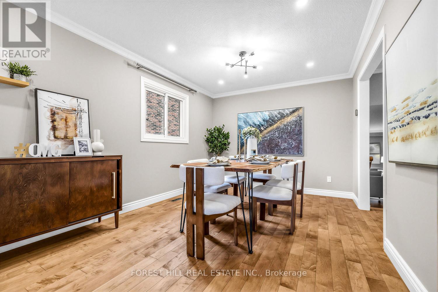 49 Seaton Drive, Aurora, Ontario  L4G 3W9 - Photo 9 - N12880694