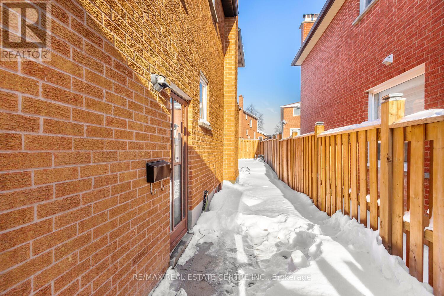 41 Presidential Street, Vaughan, Ontario L4L 5H2 - Photo 34 - N12880702